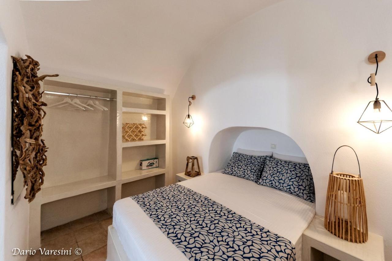 Santorinian Lava House Villa Pýrgos Dış mekan fotoğraf